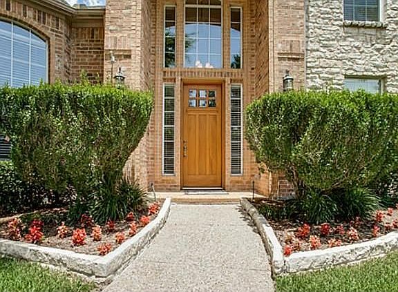 2nd image of 4701 De Grey Ln
