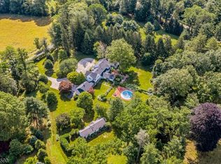 20 Clark Rd, Bernardsville, NJ 07924