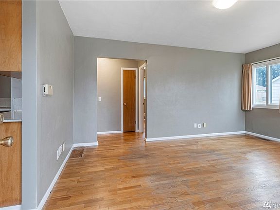4th image of 11848 12th Ave S