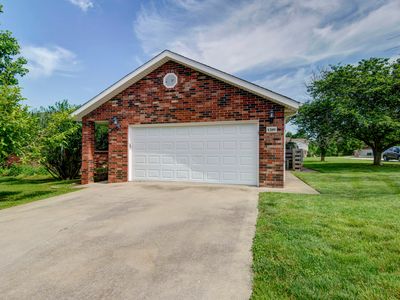 1209/1211 N 9th Avenue, Ozark, MO, 65721
