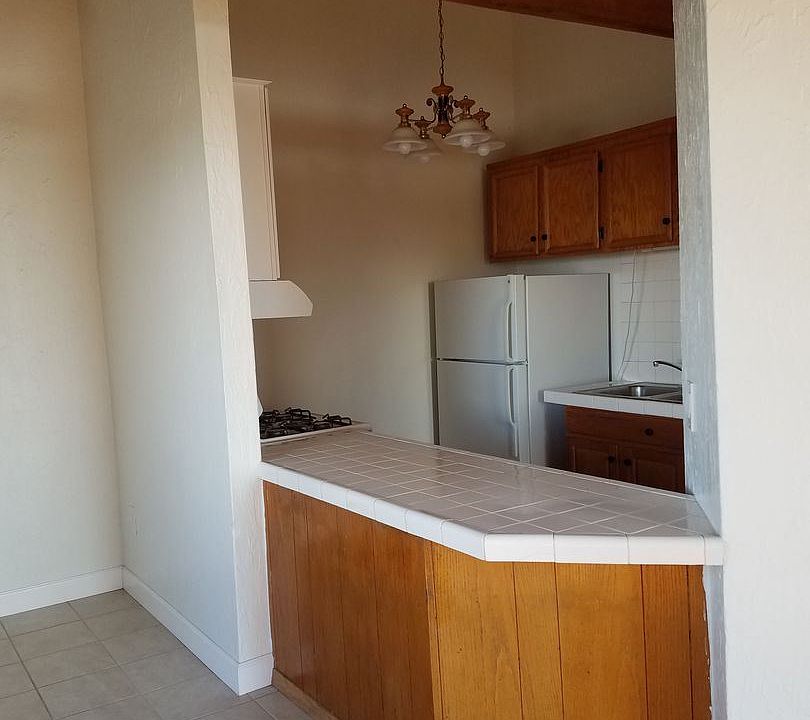 1st image of 528 10th St #B