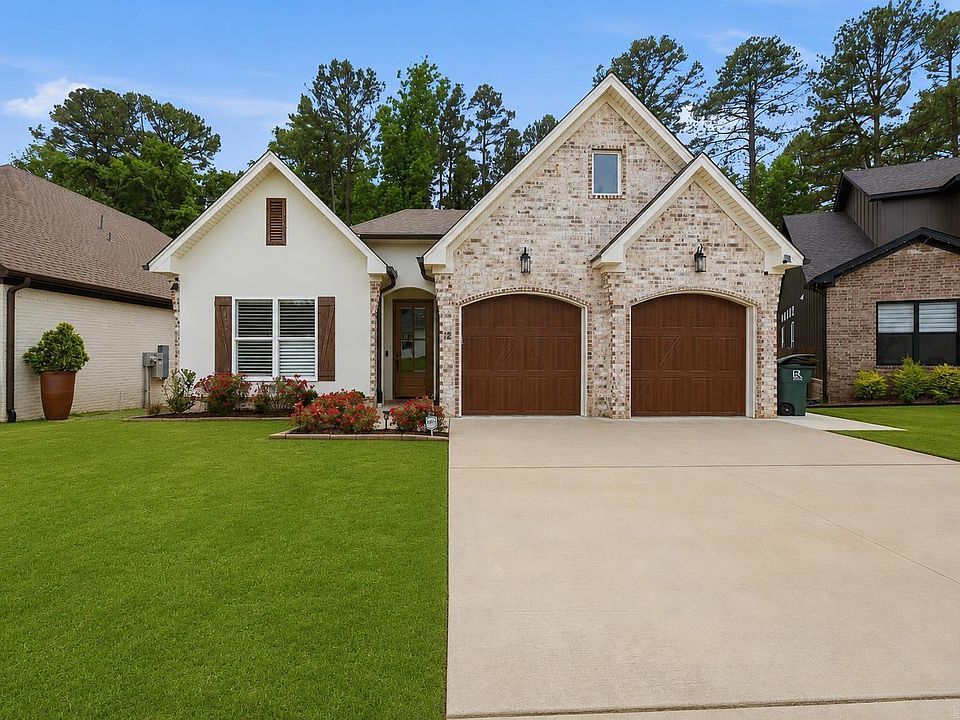 1st image of 12 Woodlands Park Ln