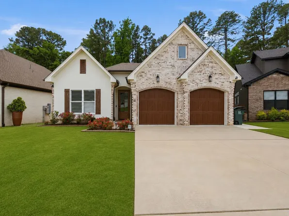 12 Woodlands Park Ln, Little Rock, AR 72211