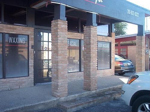 4th image of 234 W Olmos Dr