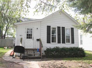 763 11th Ave S, Clinton, IA 52732