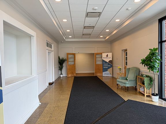 2nd image of 816 Brayton Point Rd #9