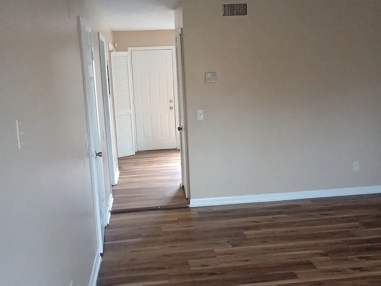 1809-1811 Westchester Dr — Photo 11