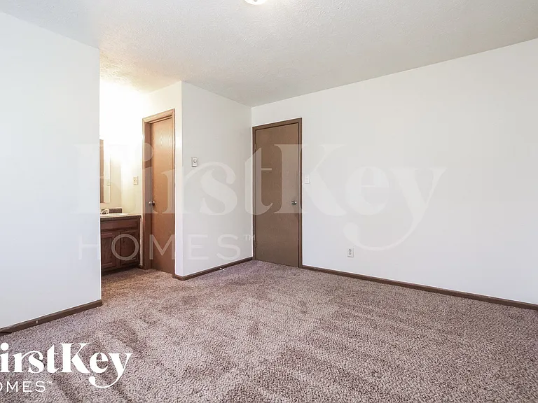 8611 Gandy Ct — Photo 7