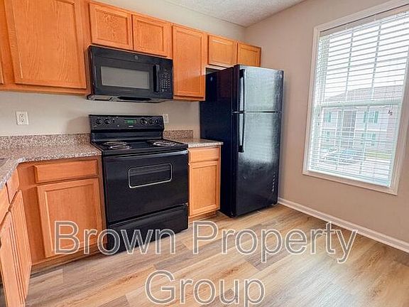 2nd image of 3633 E Dornoch Dr