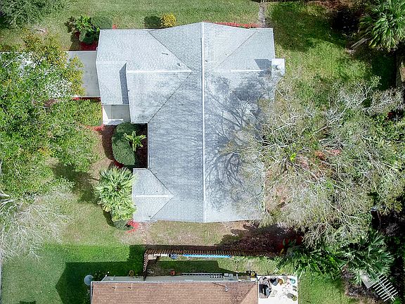 4th image of 1426 SW Dimperio Ave