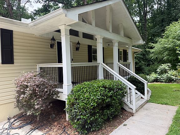2nd image of 785 Timber Lake Trl