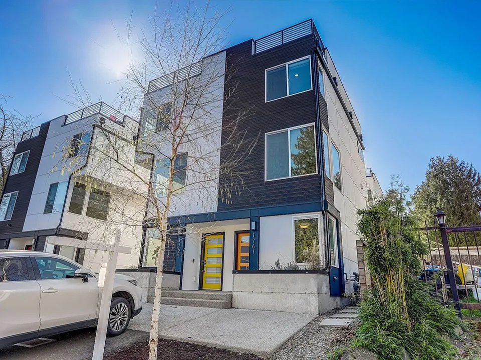 1761 16th Ave S