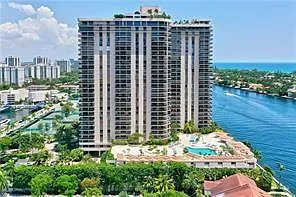 19667 Turnberry Way #4D Photo 1
