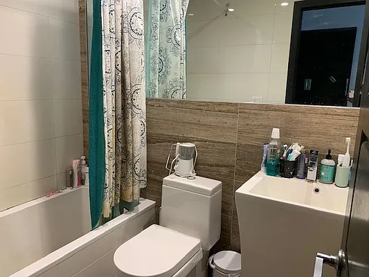 Rented by Premier Metro Realty Corp | media 32