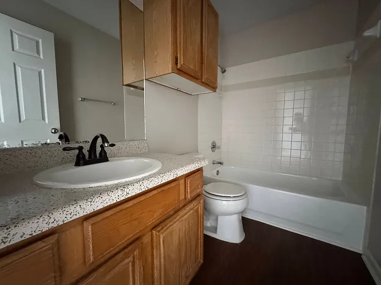 1210 Monroe Lp — Photo 16