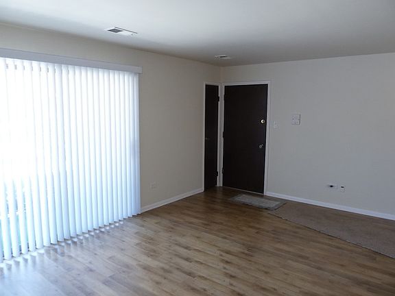 3rd image of 11012 S Keating Ave APT 1D