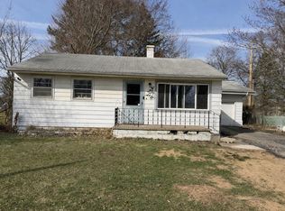 132 Lilac St, Paw Paw, MI