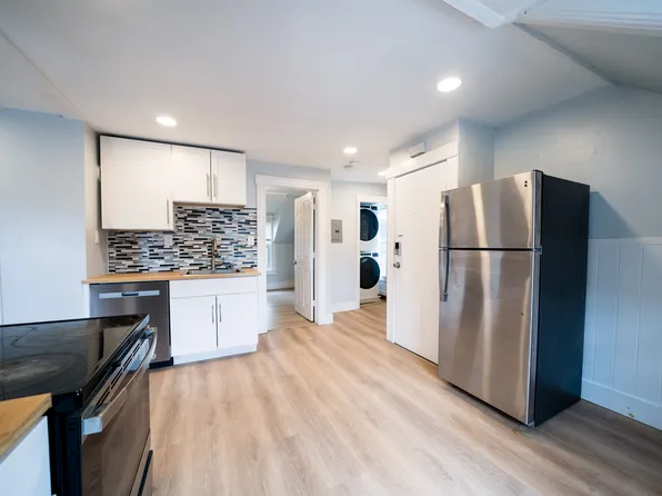 39 Eastern Ave #3, Worcester, MA 01605