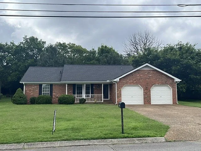 303 Spring Hill Dr