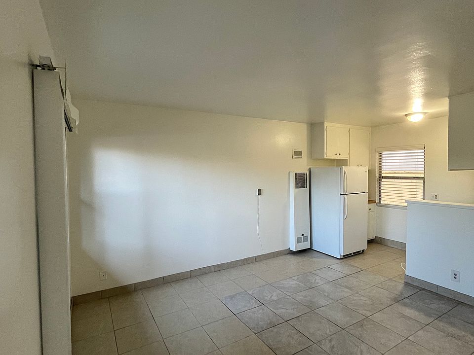 1st image of 2922 Pico Blvd APT C