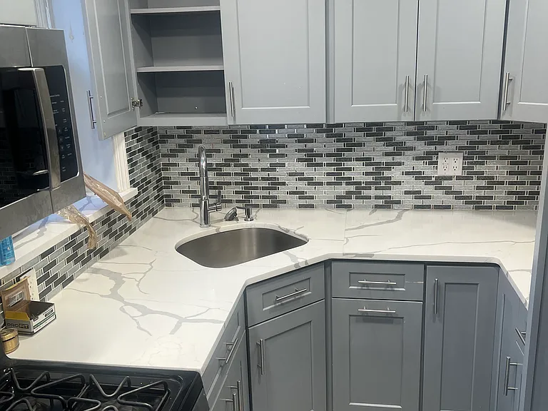 27 E 56th St #GROUND-FLOOR — Photo 1