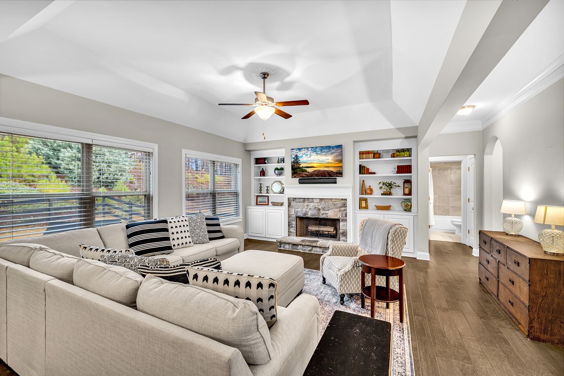 next background image