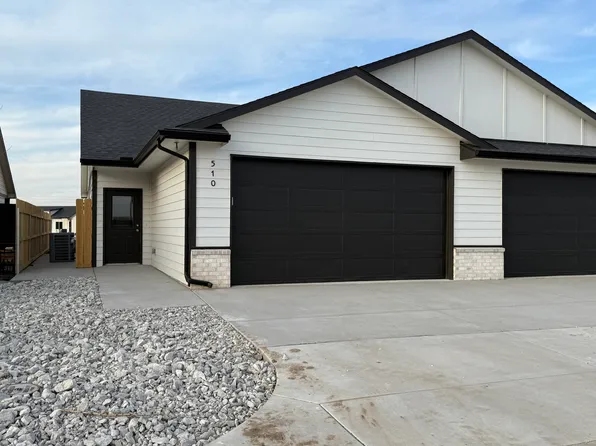 510 E Hayes St, Valley Center, KS 67147