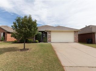 1410 Cherokee Ln, Blanchard, OK 73010