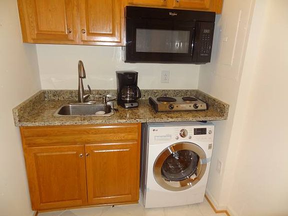 3rd image of 4247 Trumbo Ct #1