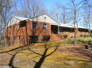 2410 Hancroft Dr, Midlothian, VA 23113