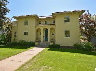 2418 E 5th St, Duluth, MN 55812