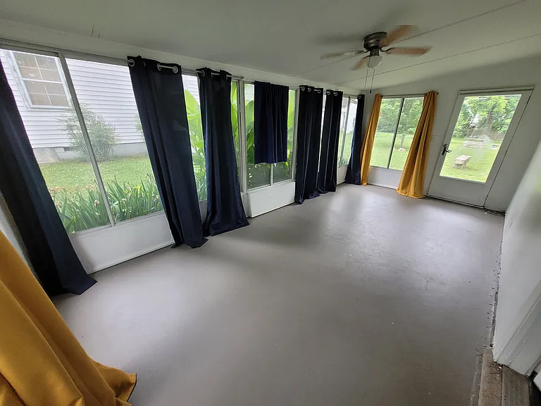 1507 Spence Ct — Photo 15