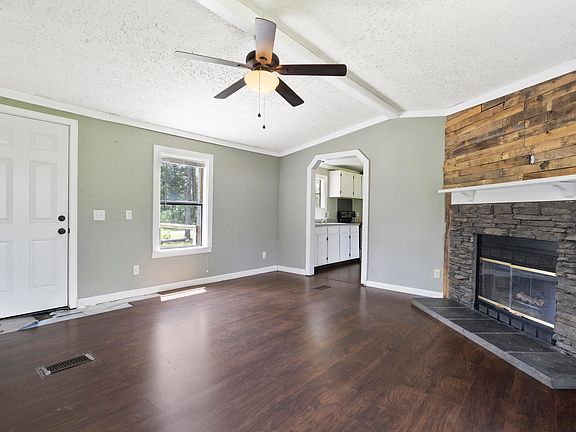 4th image of 7113 Hudson Dr