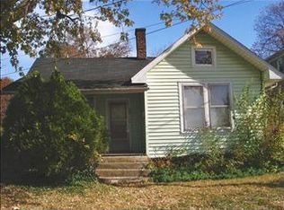 160 Cleveland Ave, Versailles, KY 40383