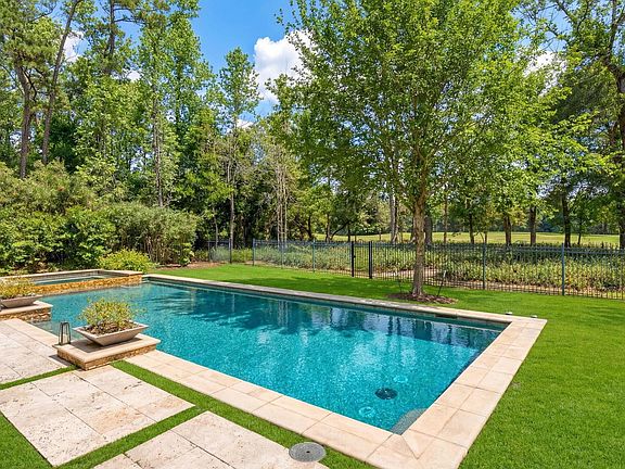 5th image of 87 Mediterra Way