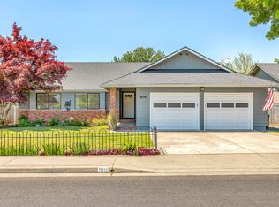900 Mesman Dr, Grants Pass, OR