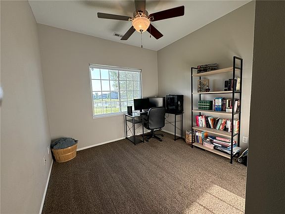 4th image of 1640 NW Prairie Lakes Dr APT 8