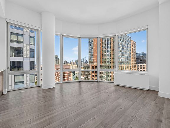 4th image of 86 Fleet Pl APT 31R