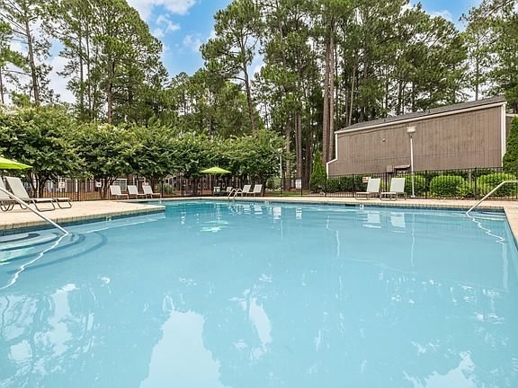 Sparkling Swimming pool at Keystone at Fayetteville, NC