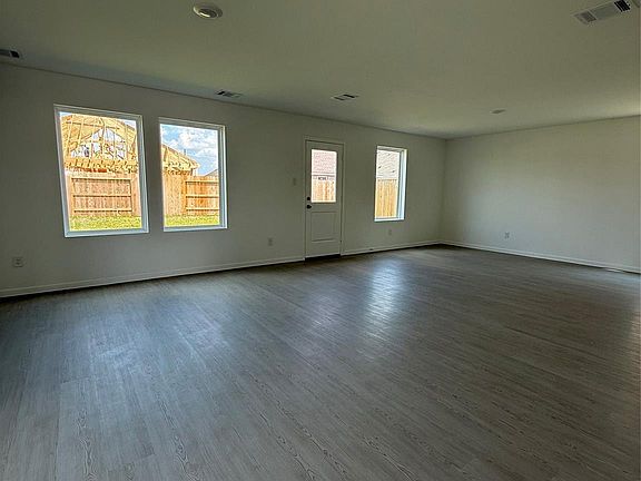 4th image of 3061 Fantasy Terrace Dr