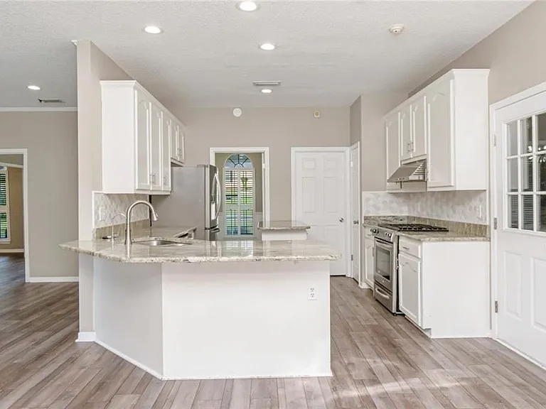 7490 Quency Dr — Photo 21
