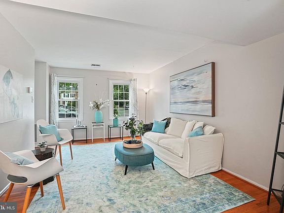 5th image of 5 Ingleside Ct