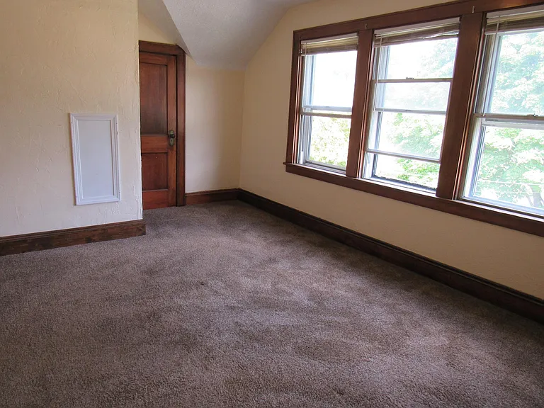 434 Sumatra Ave — Photo 12