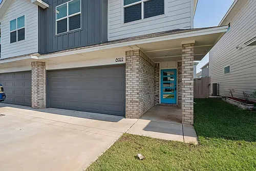 8922 NW 109th Ln #7 Photo 1