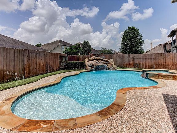 2nd image of 5514 Wild Milberry Dr
