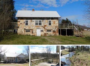 322 S Main St, Salem, AR 72576