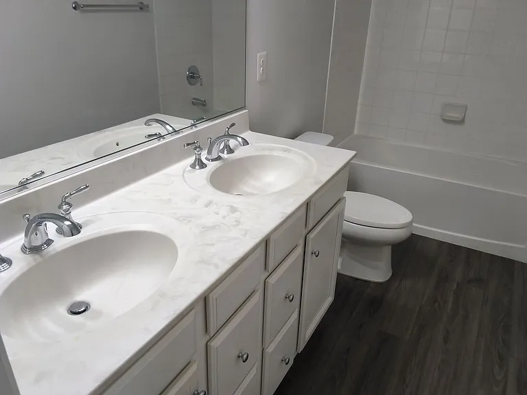 8129 Wistar Creek Mews #B — Photo 16