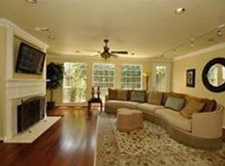 4455 Castle Court Pl, Houston, TX 77006