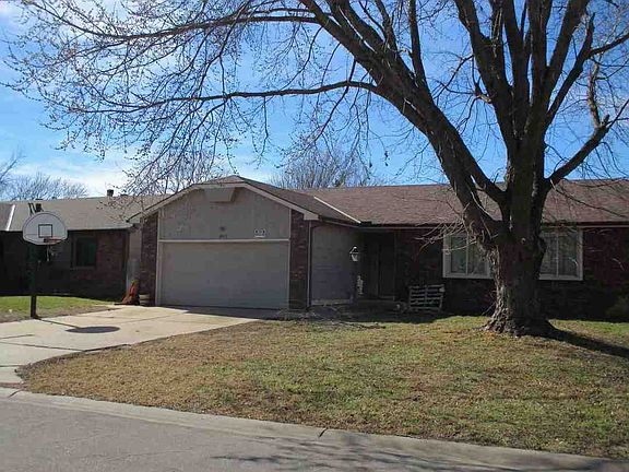 3rd image of 1923 N Westfield St