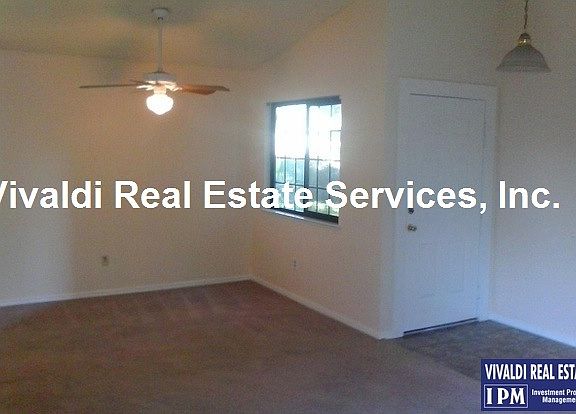 3rd image of 3607 Binghamton Dr